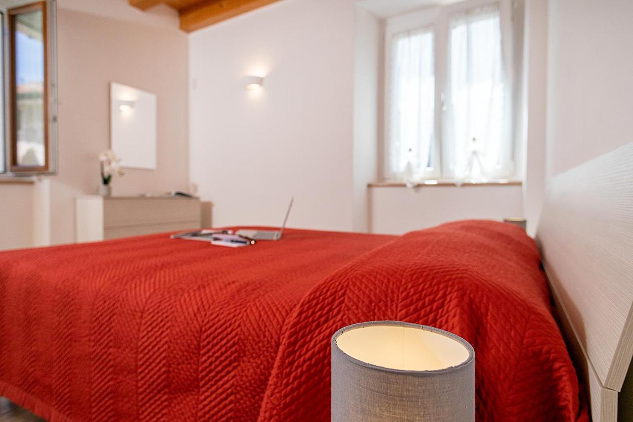 Casa Rossa - Regarda Travel Villa Бардолино Екстериор снимка