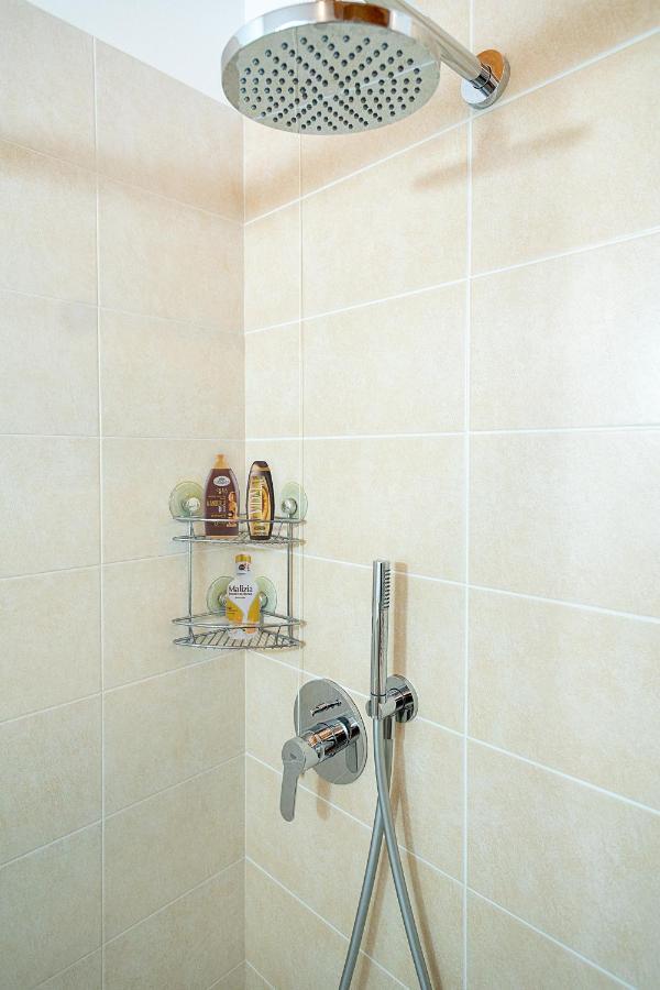 Casa Rossa - Regarda Travel Villa Бардолино Екстериор снимка