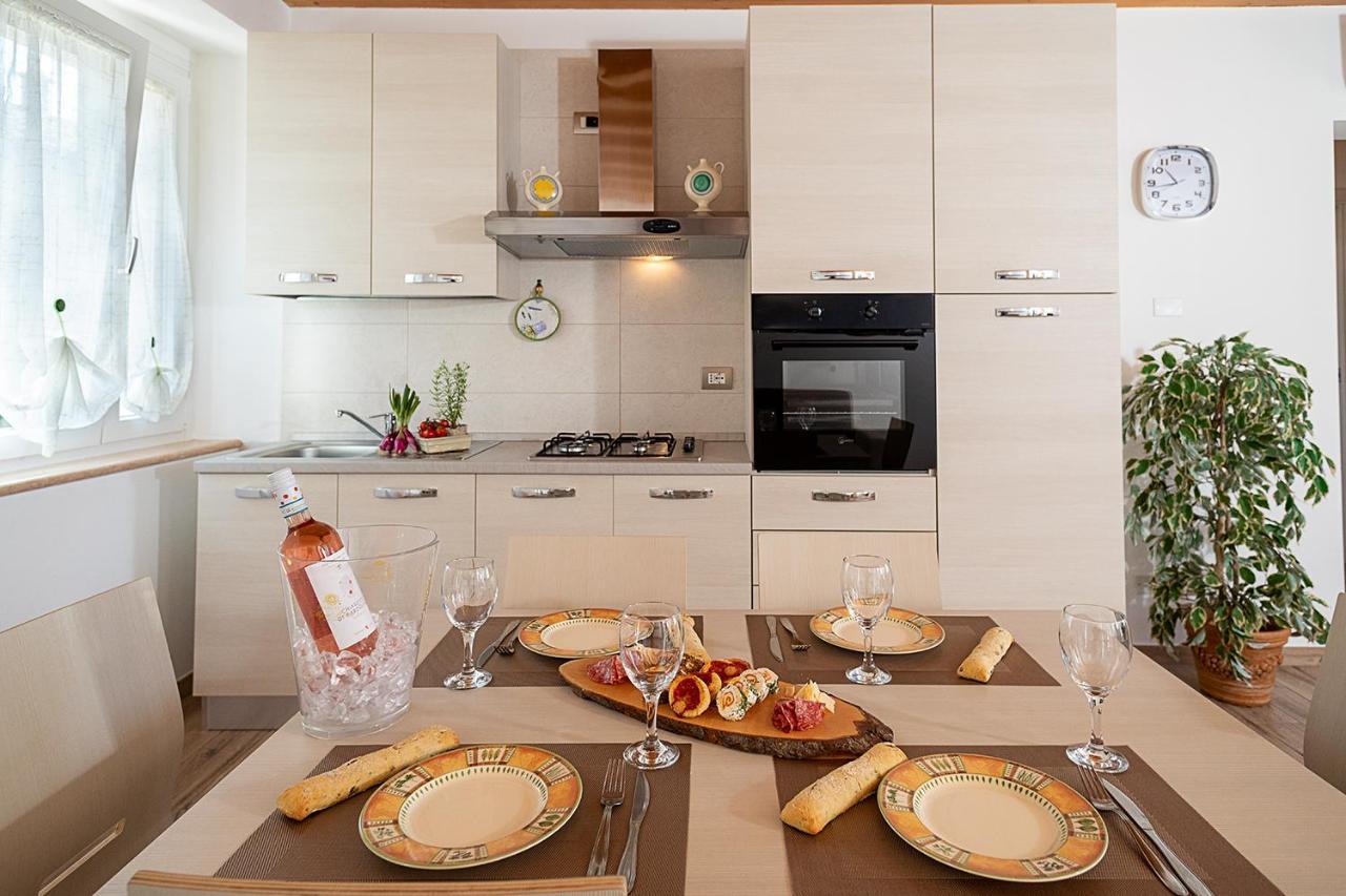 Casa Rossa - Regarda Travel Villa Бардолино Екстериор снимка