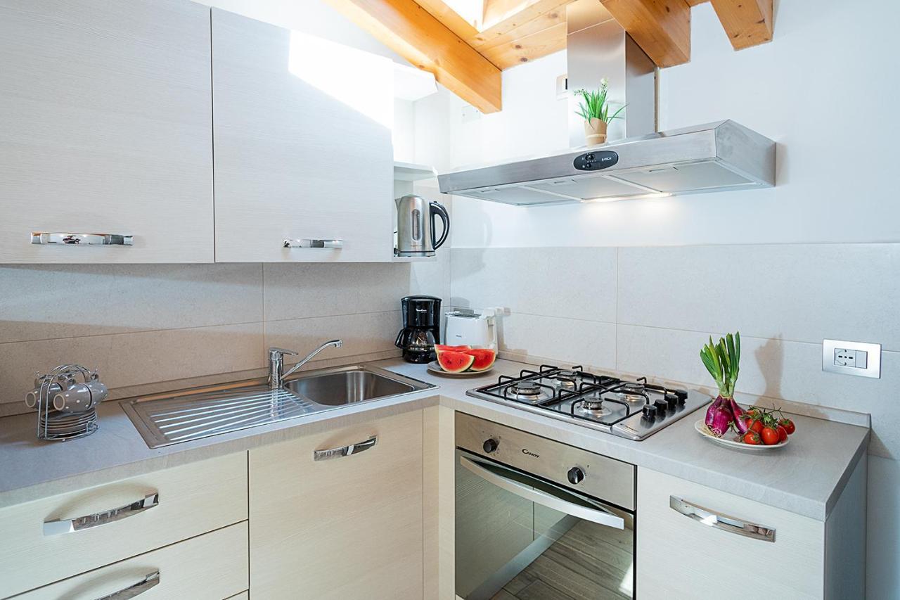 Casa Rossa - Regarda Travel Villa Бардолино Екстериор снимка