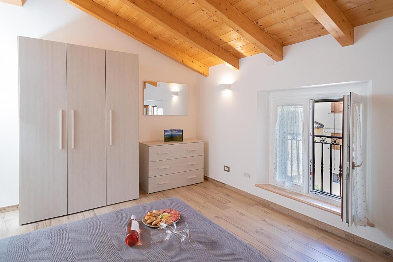 Casa Rossa - Regarda Travel Villa Бардолино Екстериор снимка