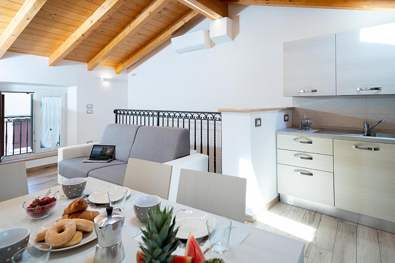 Casa Rossa - Regarda Travel Villa Бардолино Екстериор снимка